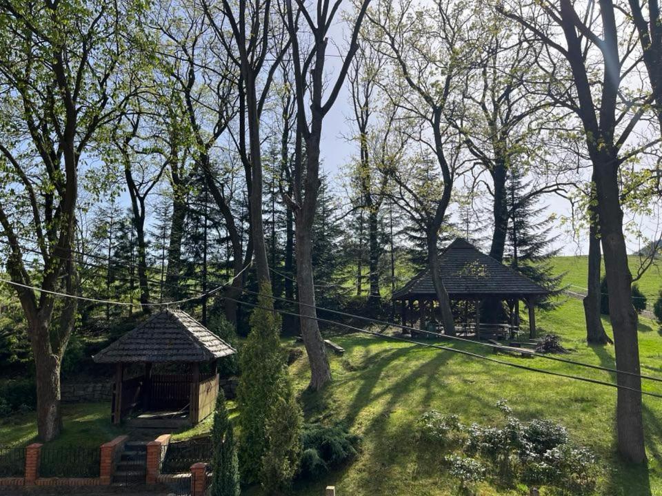 Dom Goscinny Biegun Wałbrzych Buitenkant foto